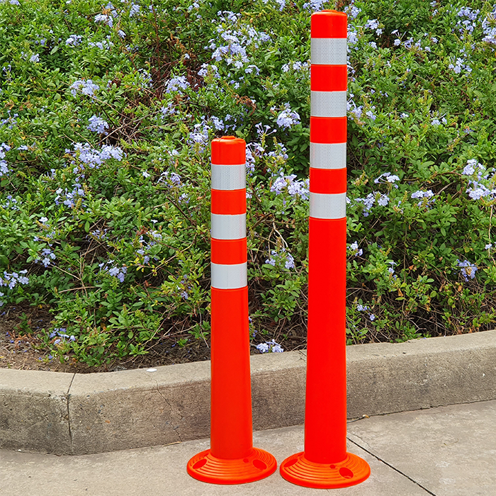 Bollards and U-Bars : 750mm Flexible Plastic Bollard